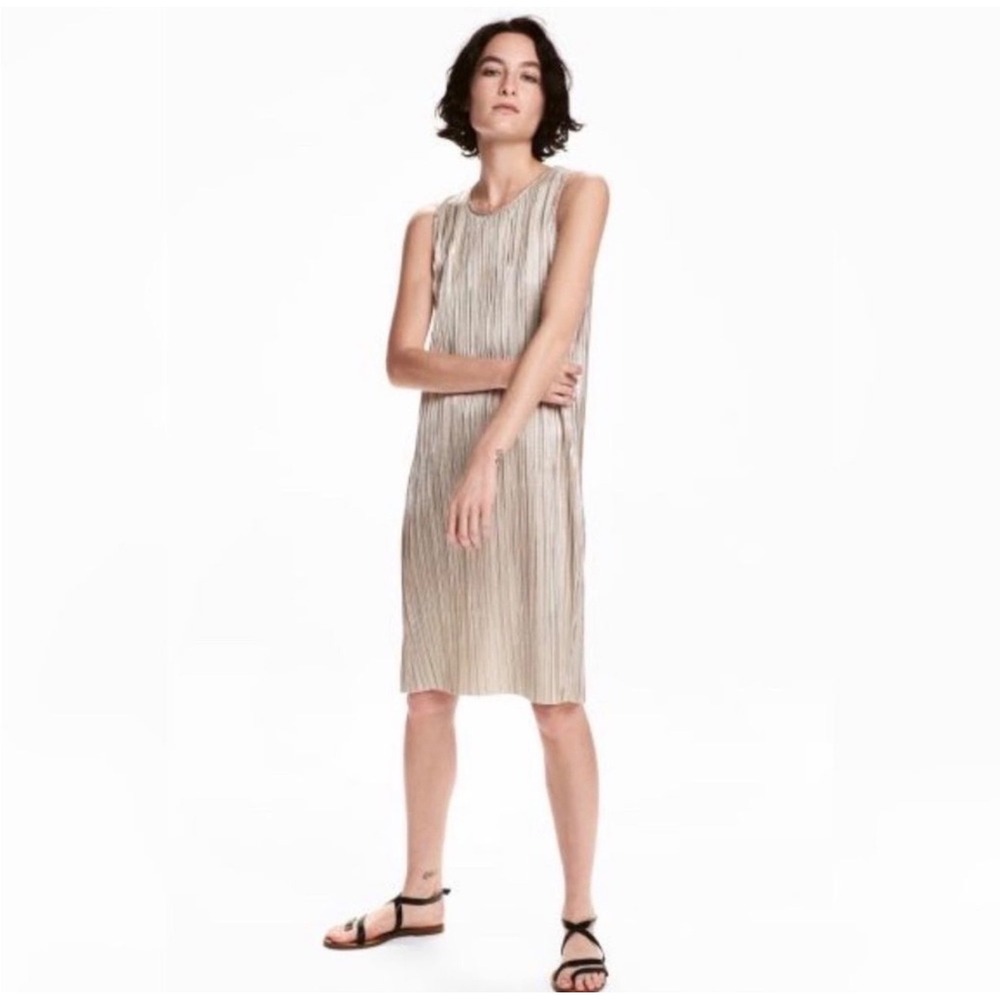 H&M Women Rose Gold Metallic Micro Pleated Sleeveless Shift Midi Dress Size L
